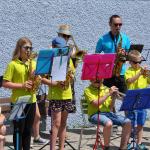 Beginners Band beim Schwimmbadkonzert